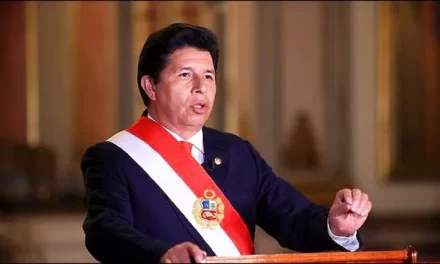 Detienen a Pedro Castillo tras ser destituido como presidente de Perú