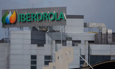 México compra 13 plantas generadoras de electricidad a Iberdrola