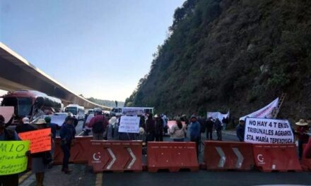 Manifestantes Bloquean 6 horas la México-Toluca