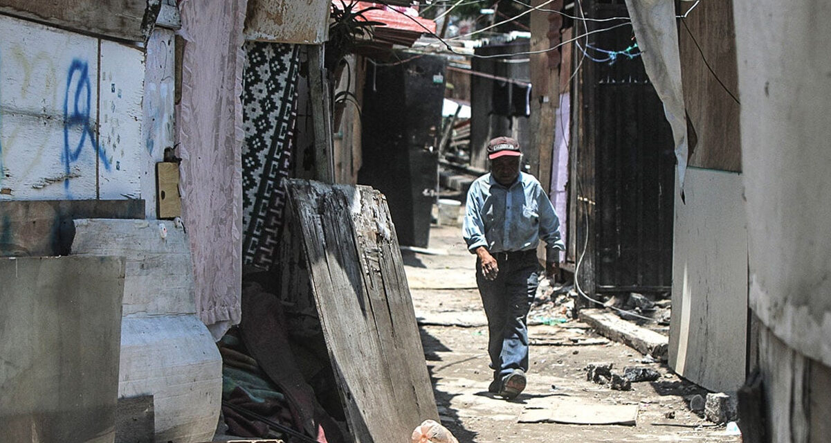 Coneval: 8.9 millones de mexicanos salieron de la pobreza en 2022