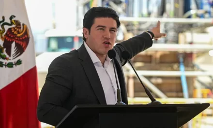 Samuel García se lanza contra la oposición PRI, PAN y PRD
