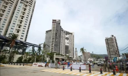 250 mil familias de Guerrero ya han recibido recursos para reconstrucción tras el huracán Otis: AMLO