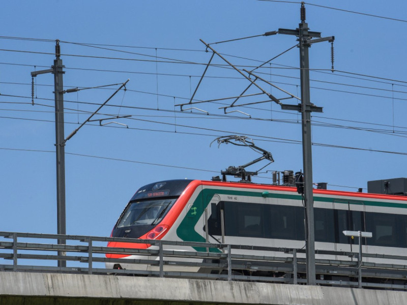 Cae estructura del Tren Interurbano México-Toluca en Observatorio: “La tierra cimbró”