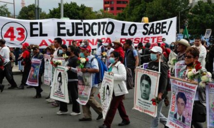 Juez federal dejó en libertad condicional a ocho militares involucrados en el caso Ayotzinapa