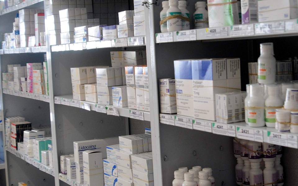 AMLO reconoce desabasto de medicinas en ciertos hospitales y clínicas
