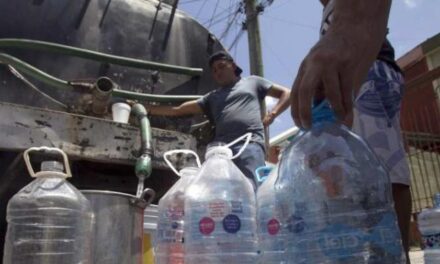 Aumentan los recortes de agua; reducen 40.2% el suministro