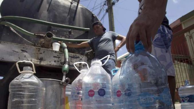 Aumentan los recortes de agua; reducen 40.2% el suministro