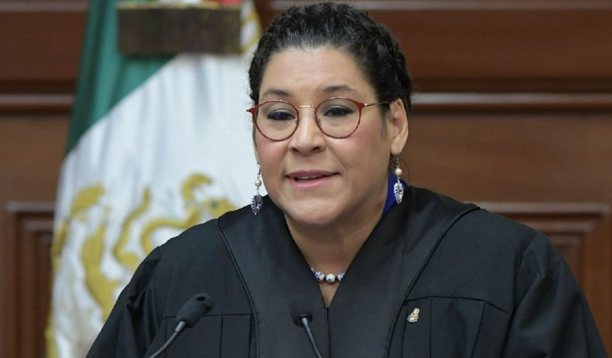 Ministra Lenia Batres pide a la Corte “ajustar” su sueldo conforme a la Constitución y su inscripción al ISSSTE