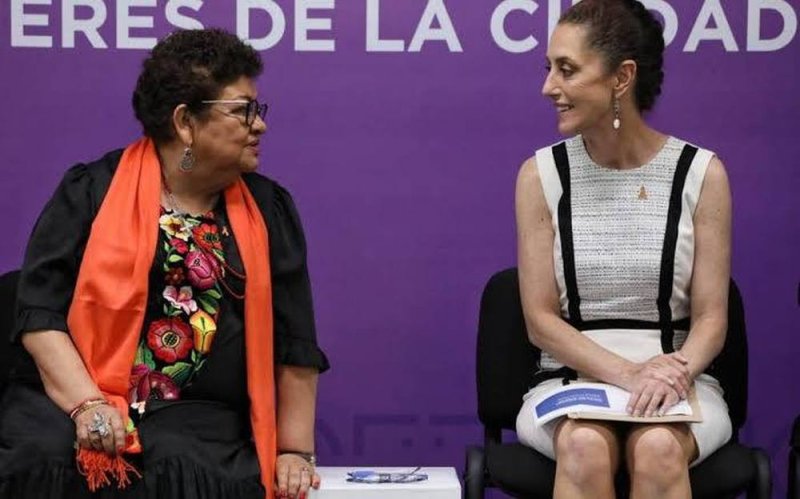 Claudia Sheinbaum salva a Ernestina Godoy, la invita a buscar senaduría