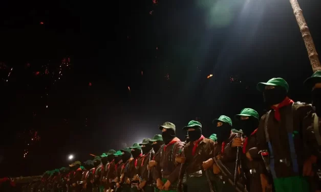 Celebran tres décadas del alzamiento armado del Ejército Zapatista