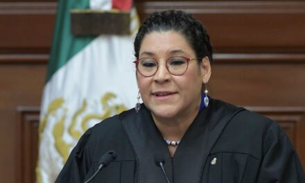 Mal ejemplo de la Corte negarle a Lenia Batres reducción de sueldo: AMLO