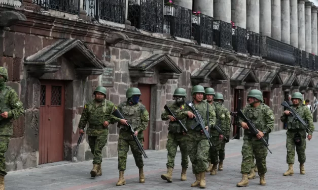 Ordena presidente Noboa a militares neutralizar a grupos criminales
