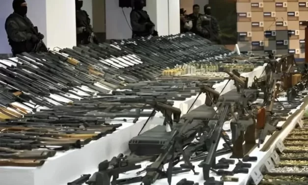 Delincuencia ya usa armas capaces de penetrar blindaje: Luis Cresencio Sandoval