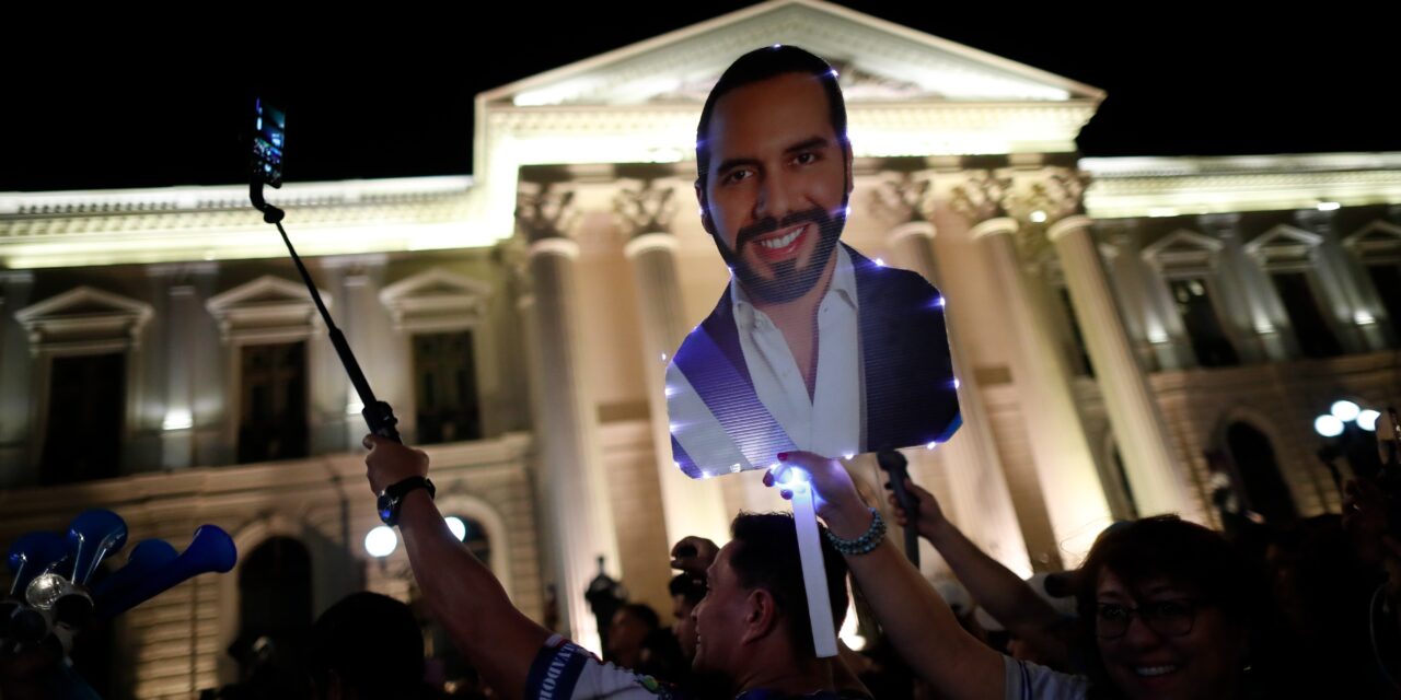 Bukele logra un aplastante triunfo en las elecciones presidenciales de El Salvador y consolida su poder total