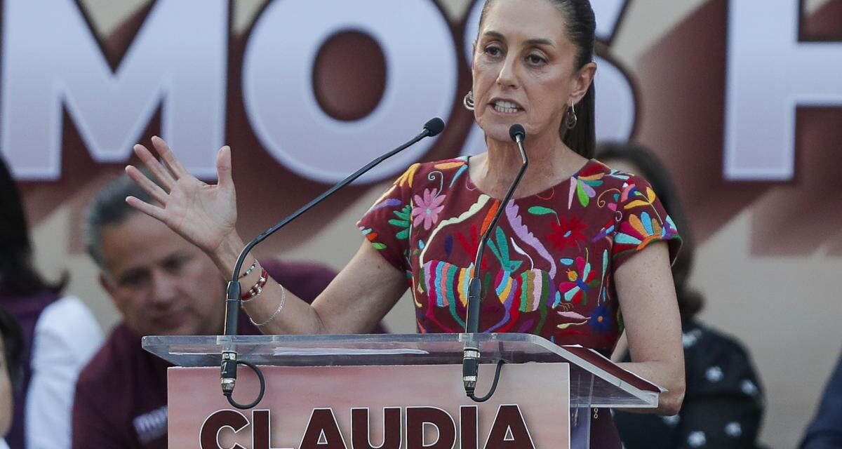 Sheinbaum critica foto de Xóchitl con Calderón: “muestra que su estrategia de seguridad es la guerra”