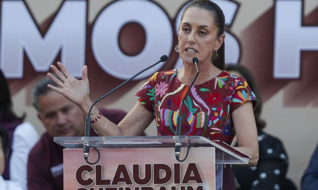 Sheinbaum critica foto de Xóchitl con Calderón: “muestra que su estrategia de seguridad es la guerra”