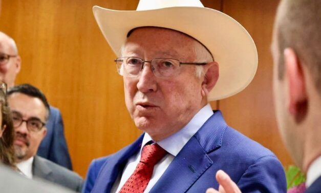 No existe investigación a AMLO: Ken Salazar