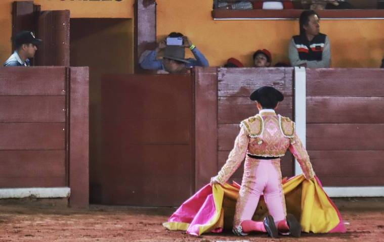 Matador José Alberto Ortega en estado crítico tras cornada en Tlaxcala