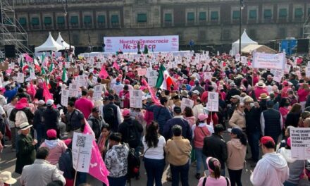 Xóchitl Gálvez celebra “Marcha por la Democracia” y la participación ciudadana