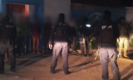 Reportan secuestro masivo de familias con adultos y niños en Sinaloa