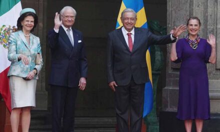 AMLO da la bienvenida en Palacio Nacional a los reyes de Suecia