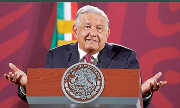 AMLO: Acusan a Atlas Network, CLS Strategics y Ricardo Salinas Pliego de la guerra sucia en redes sociales