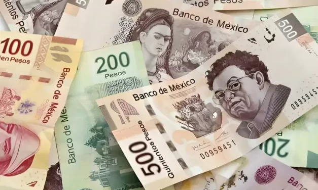 Jornada económica solida; peso cierra en 16.79 por dólar