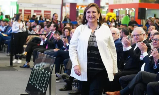 Xóchitl Gálvez aclara que Pemex no se vende, se moderniza
