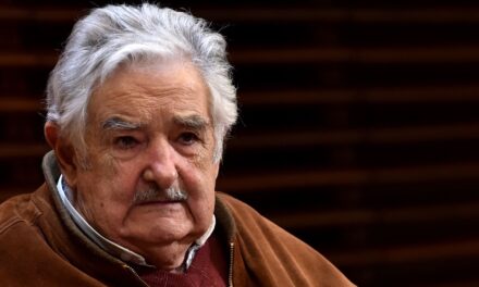 El ex presidente uruguayo José Mujica anunció que tiene un tumor en el esófago