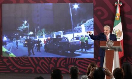 AMLO filtra imágenes inéditas de cómo entraron a la embajada de México en Ecuador: “Apuntaron con un arma a Roberto Canseco”