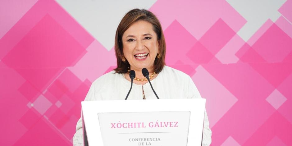 Xóchitl Gálvez pide elegir “opresión o libertad” en un Zócalo disputado con la CNTE