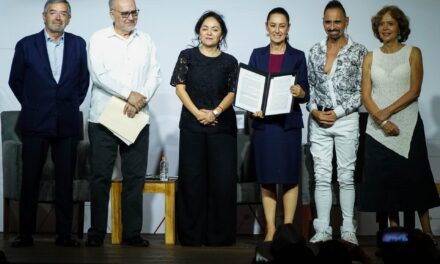 Cientos de personalidades de la academia, la cultura y el arte piden voto por Claudia