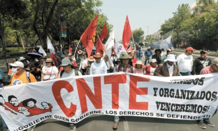 CNTE anuncia que levanta bloqueos y regresa al plantón del Zócalo