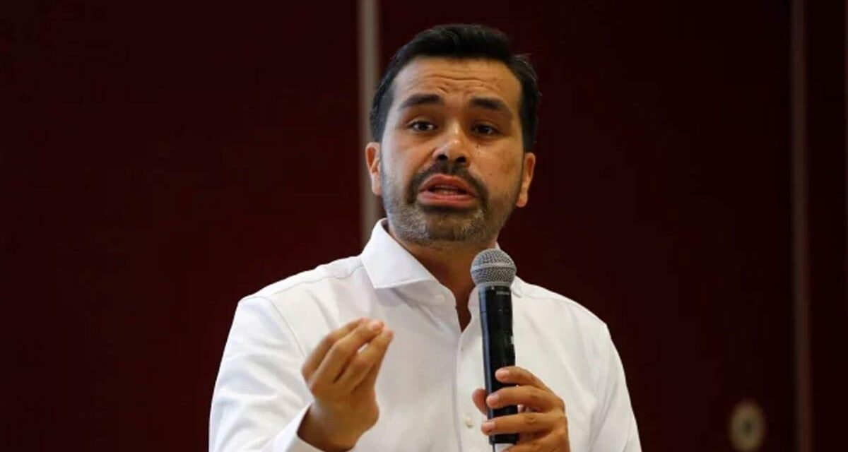 El candidato Álvarez Máynez señala que su equipo evalúa continuar con actos públicos