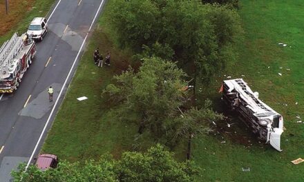 Qué se sabe del accidente de autobús en el que murieron 8 jornaleros mexicanos en Florida