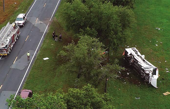 Qué se sabe del accidente de autobús en el que murieron 8 jornaleros mexicanos en Florida