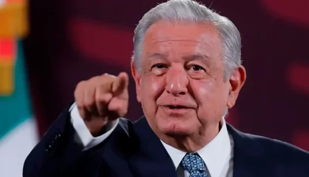 ‘Por tratarse de un asunto público’, AMLO justifica revelación de datos personales de María Amparo Casar