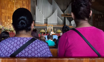 Iglesia católica hace 10 peticiones a Claudia Sheinbaum