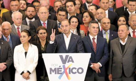 Senadores del PAN exigen fin a alianzas con el PRI