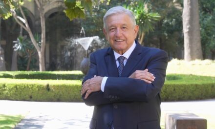 AMLO no se opone al relevo escalonado del Poder Judicial, pero advierte que esta no será una “táctica dilatoria”