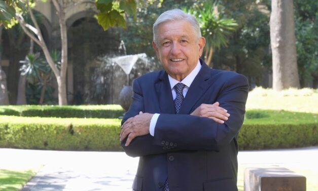 AMLO no se opone al relevo escalonado del Poder Judicial, pero advierte que esta no será una “táctica dilatoria”