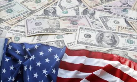 Economía de EU crece más de lo estimado y podría dar un respiro a México