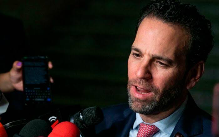 SE INVESTIGA A LATINUS NO A CARLOS LORET ACLARA LA UIF