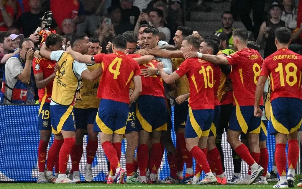 España alza por cuarta vez la Eurocopa y se convierte en la máxima ganadora de la justa deportiva