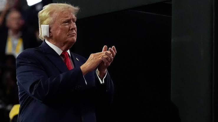 Republicanos arropan a Trump y lo eligen para buscar nuevamente la presidencia de EE.UU.