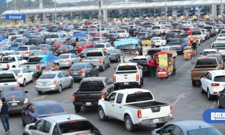 Apagón informático colapsa cruces vehiculares en la frontera de México con EE.UU.
