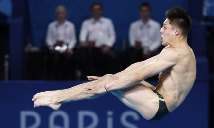 El clavadista Osmar Olvera se cuelga la medalla de bronce en trampolín de tres metros