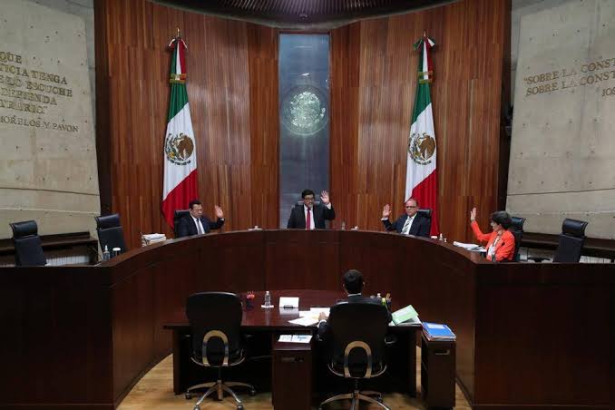 Magistrado del TEPJF acusa presión de empresarios y religiosos para frenar supermayoría de Morena