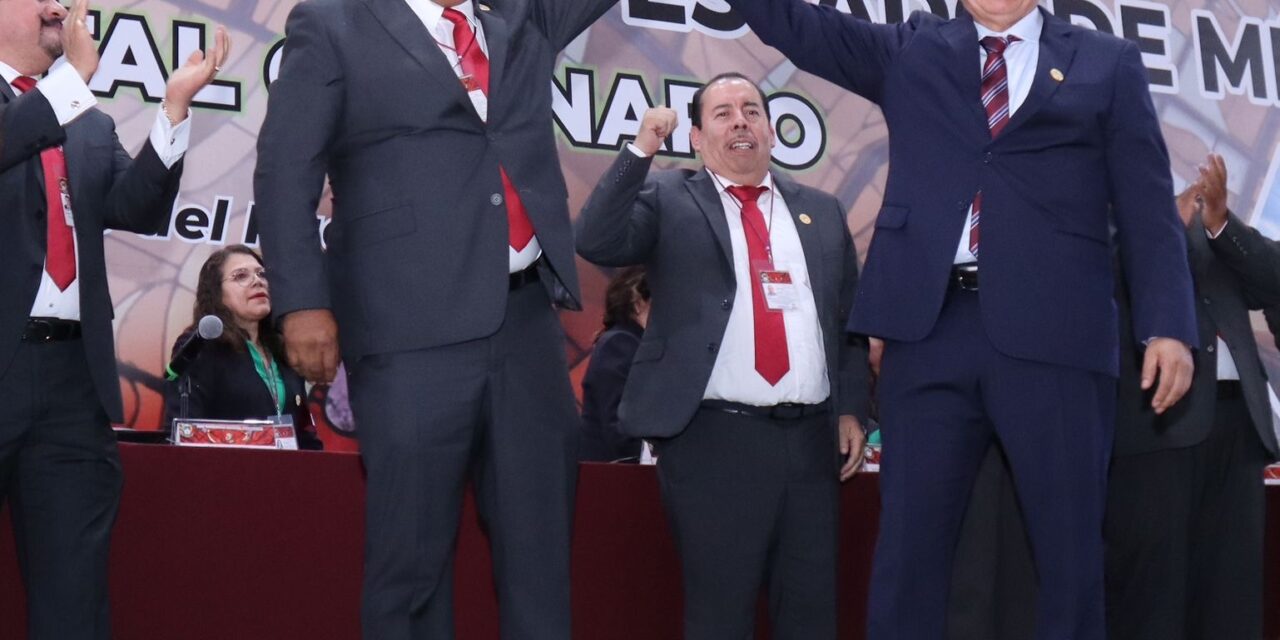 Jenaro Martínez Reyes rinde protesta como Secretario General del SMSEM; hace un llamado a la unidad del magisterio