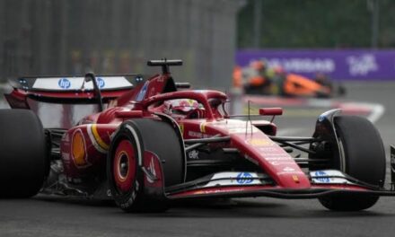 Carlos Sainz se lleva el primer lugar en el GP de México 2024; Checo llegó en 17